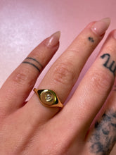 Load image into Gallery viewer, Pear Diamond Signet
