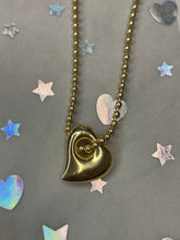 Load image into Gallery viewer, Puffy Heart Slider
