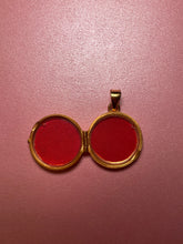 Load image into Gallery viewer, Starset Diamond Locket
